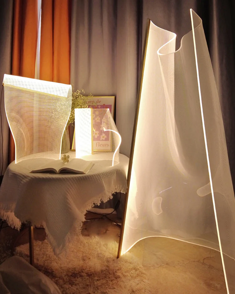 Lampadaire Sculptural Acrylique – Image 7