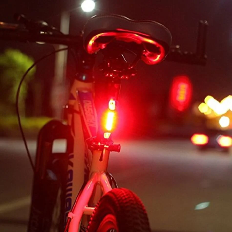 BikeFlashingTaillight™ | Eclairage velo USB rechargeable et étanche